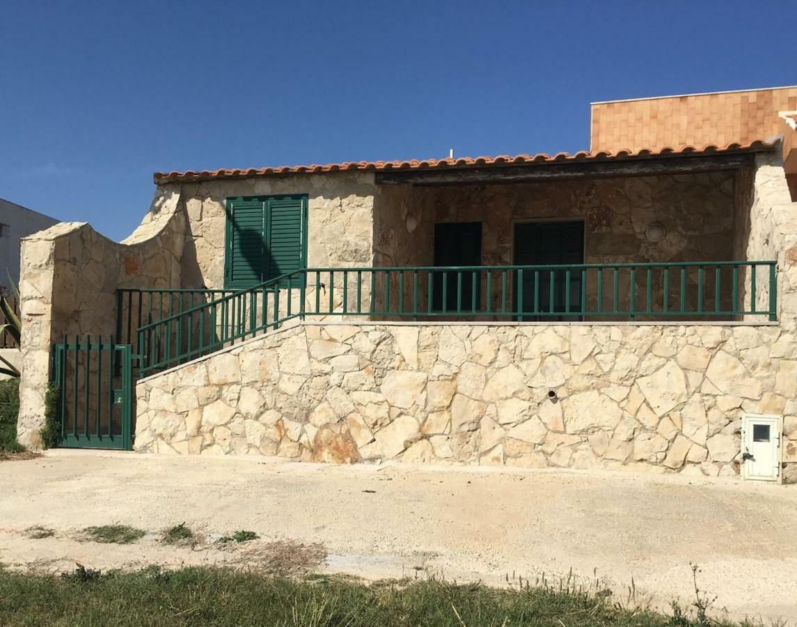 Casa Fronte Mare Puro Relax Villa Cava d'Aliga Bagian luar foto
